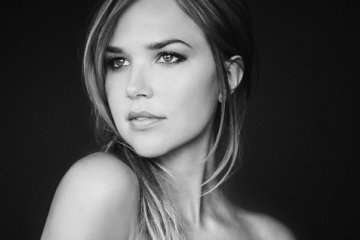 Arielle Kebbel