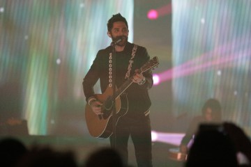 Nashville 4×16 “Didn’t Expect It to Go Down This Way” Synopsis, Photos & Preview Nashville 4x16 - THOMAS RHETT