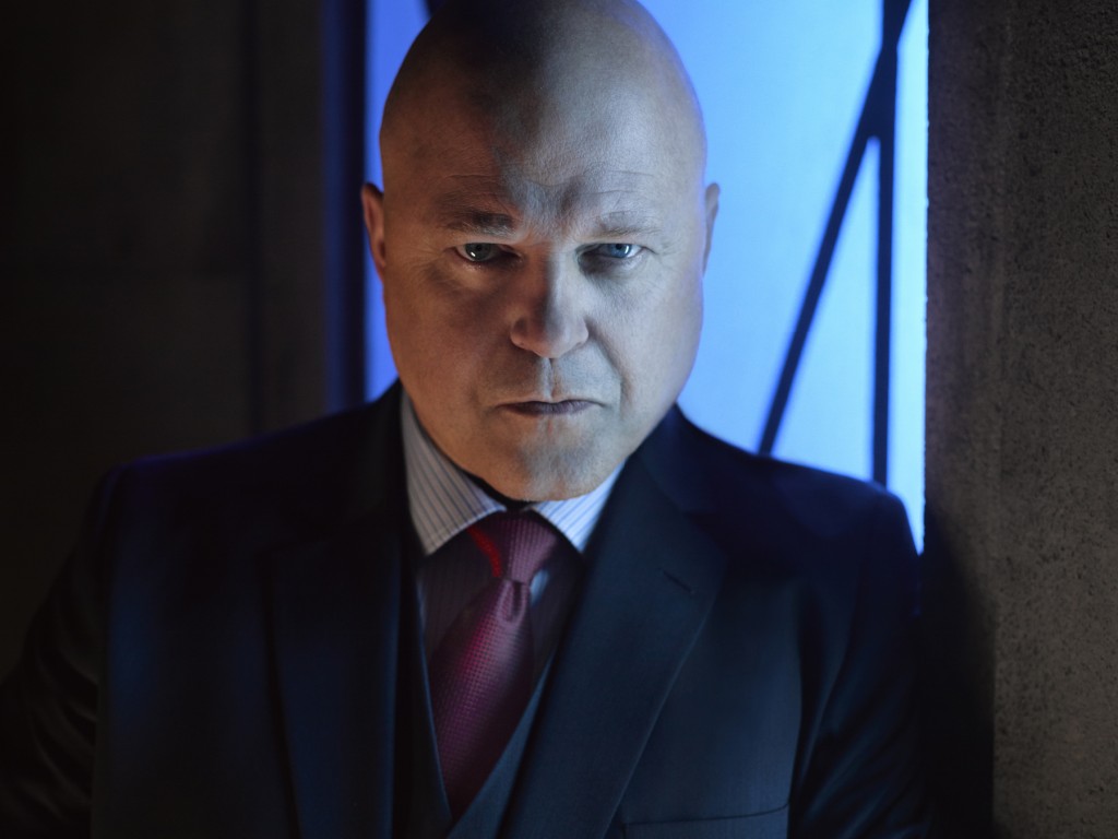 Michael Chiklis as Captain Barnes